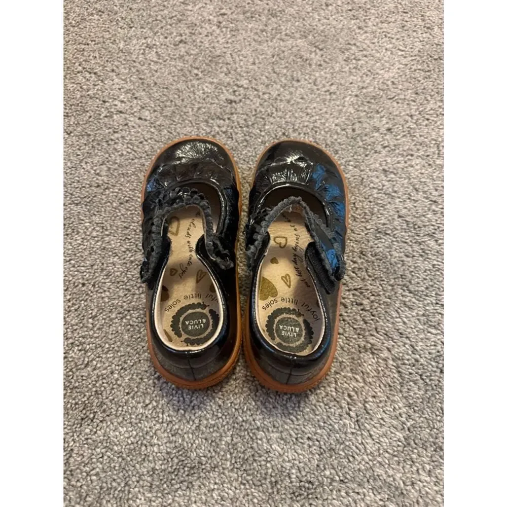 Livie and Luca Ruche Black Patent Mary Jane Sz 11